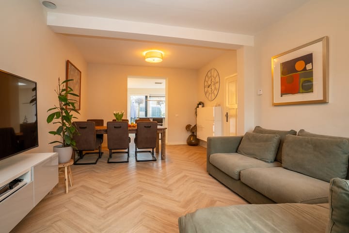 Foto 2 van Riouwstraat 53