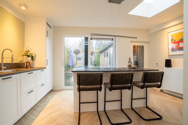 Foto 12 van Riouwstraat 53