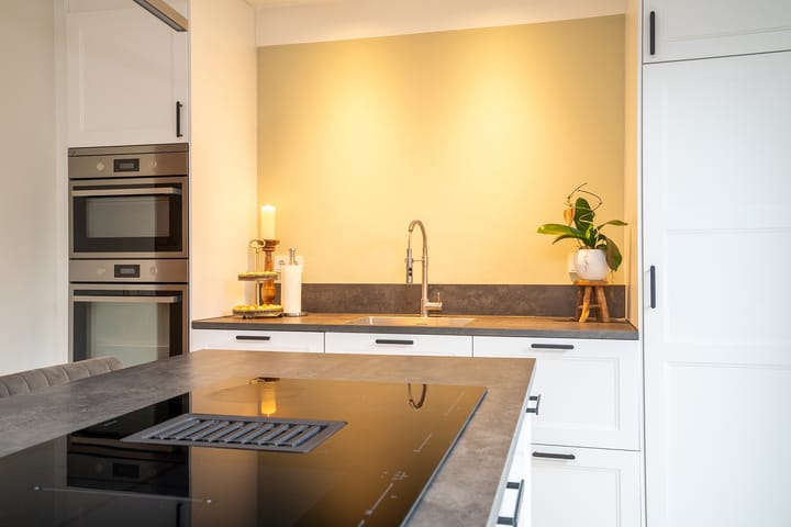 Foto 16 van Riouwstraat 53