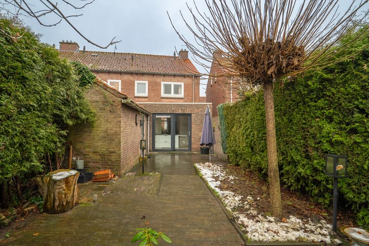 Foto 31 van Riouwstraat 53