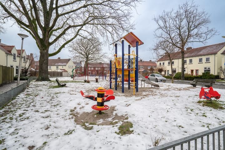 Foto 33 van Riouwstraat 53