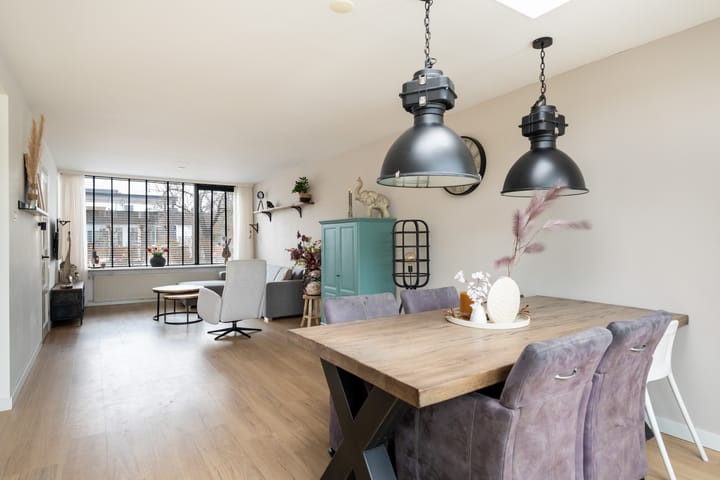 Foto 8 van Julianalaan 21