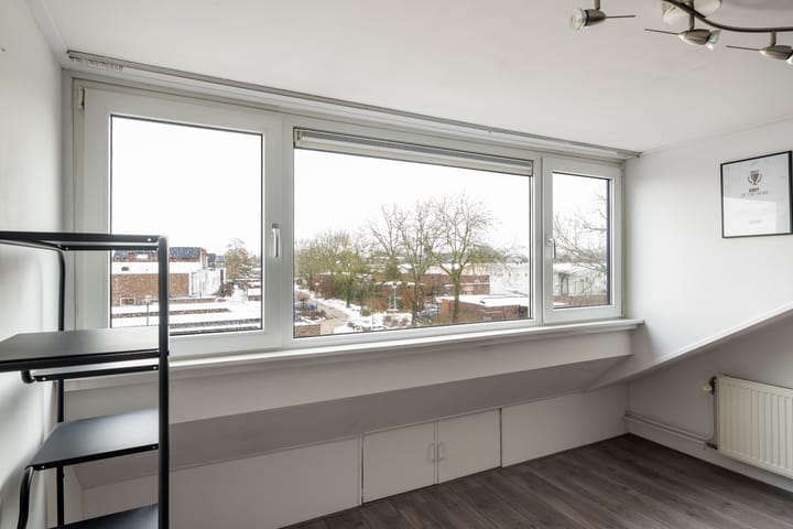 Foto 33 van Julianalaan 21