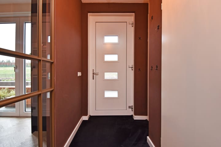 Photo 7 of Anna Ruyschstraat 27