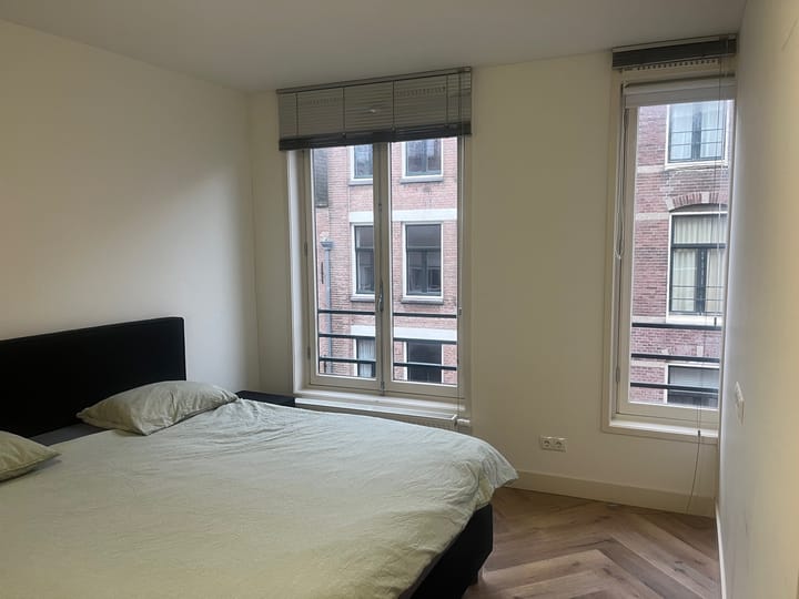 Foto 18 van Utrechtsedwarsstraat 74