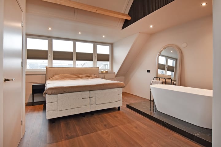 Photo 30 of Anna Ruyschstraat 27