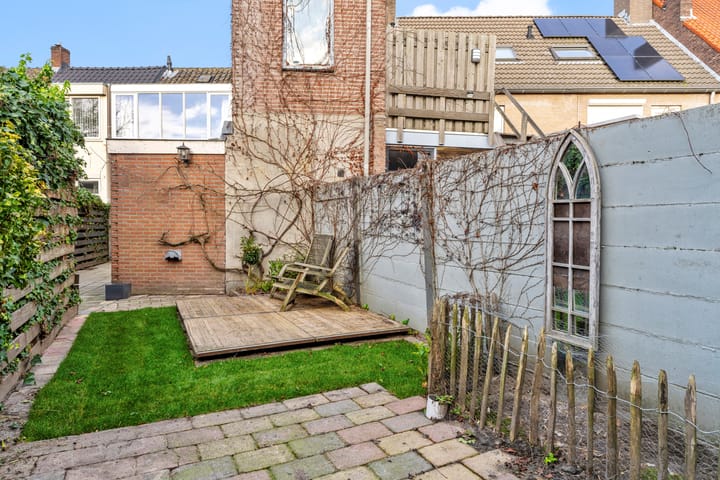 Foto 26 van Bredaseweg 140