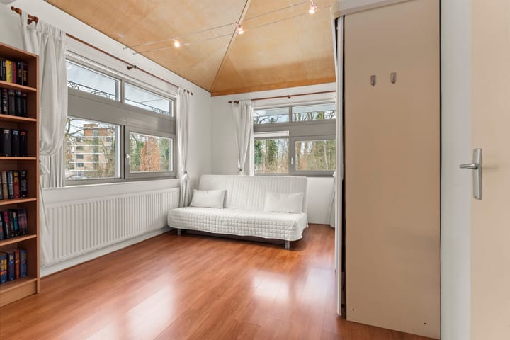 Photo 23 of Uithof 8