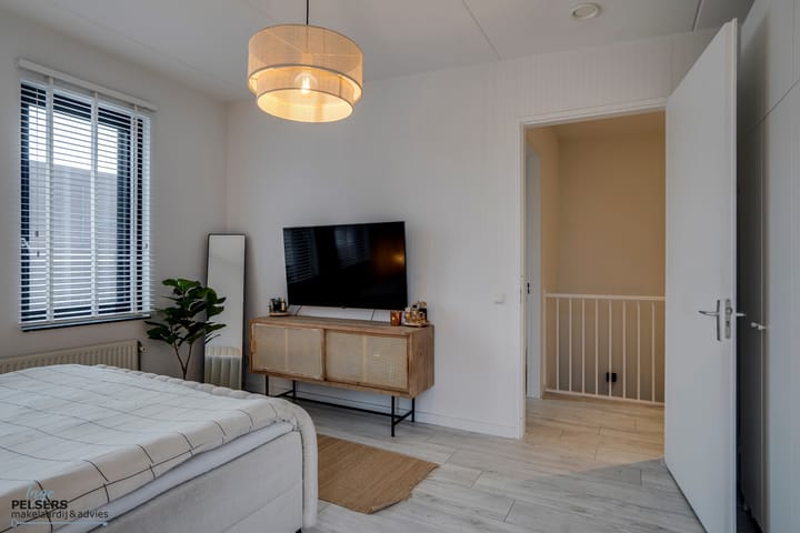 Foto 33 van Snavelbies 23