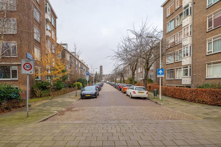 Photo 26 of Paulinastraat 88