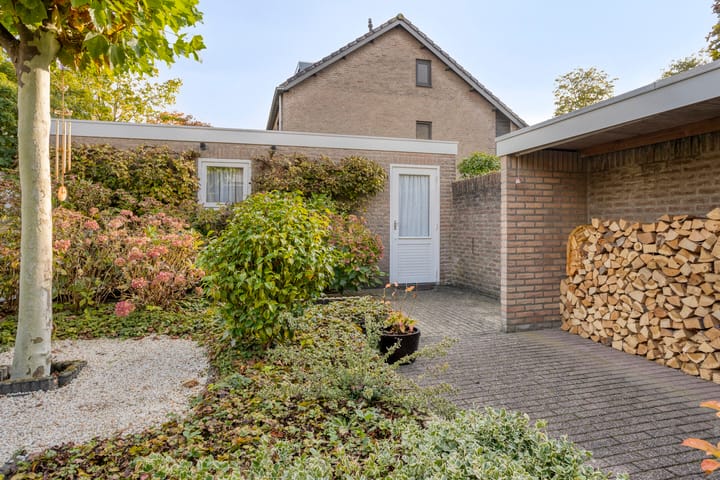 Foto 35 van Patrijsstraat 1