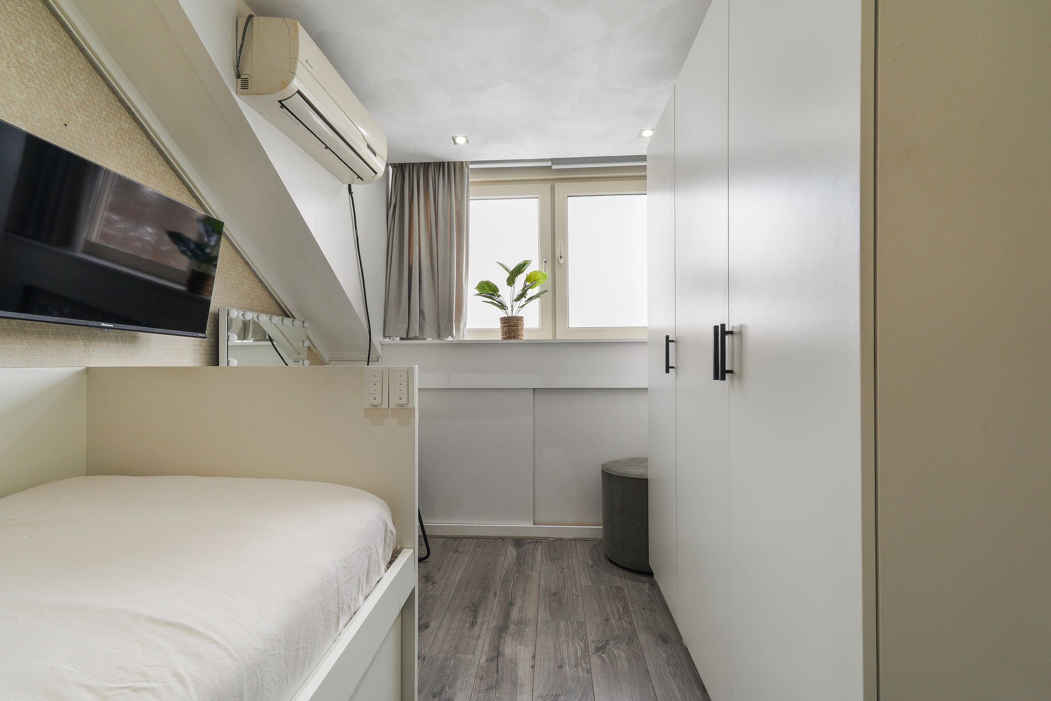 Foto 30 van van Herlaerstraat 43