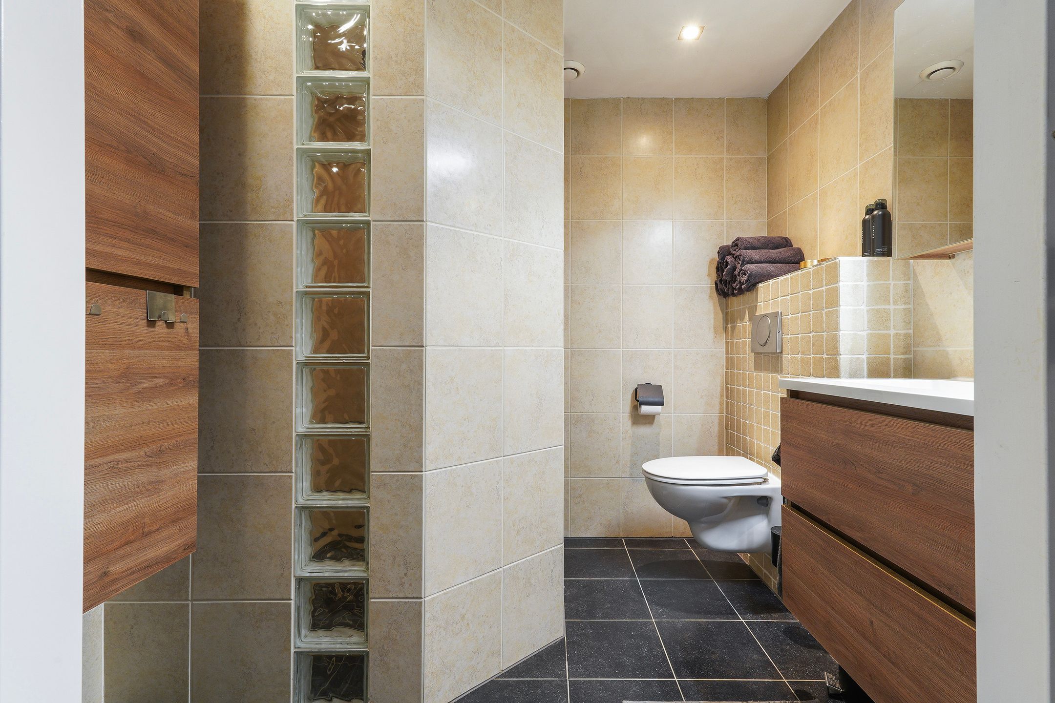 Foto 21 van van Herlaerstraat 43