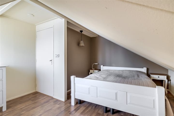 Foto 28 van Schoolstraat 33