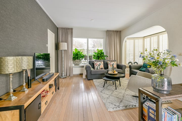 Foto 8 van Dr. Harm Smeengestraat 38