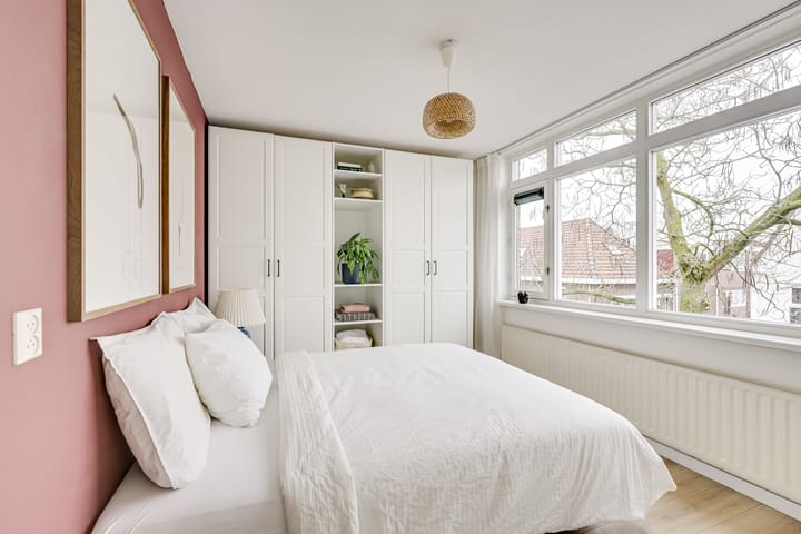 Foto 3 van Johannes Uitenbogaertstraat 32