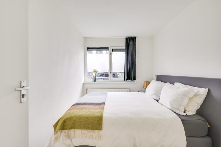 Foto 24 van Johannes Uitenbogaertstraat 32