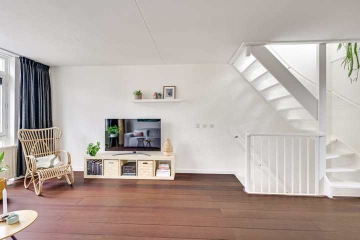 Foto 8 van Johannes Uitenbogaertstraat 32