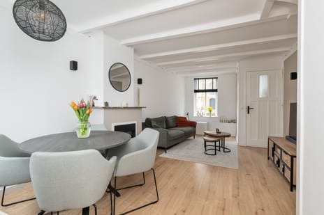 Ring 28 secondary image