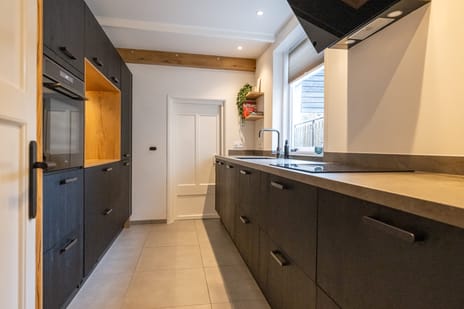 Ring 28 tertiary image