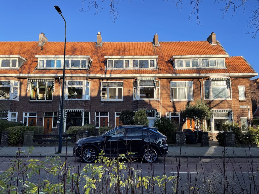 Bovenwoning aan De Sitterlaan 64-A, Leiden