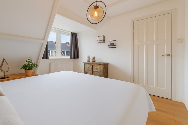 Foto 16 van Leeuwerikstraat 112