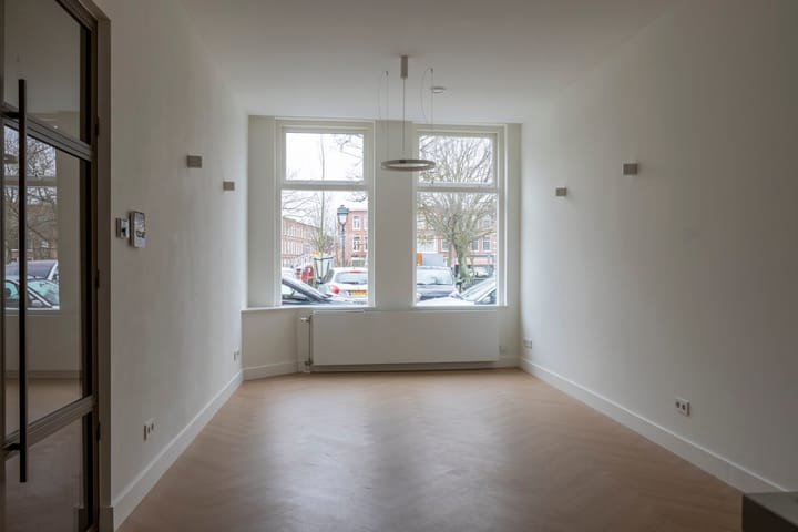 Foto 5 van Newtonplein 6