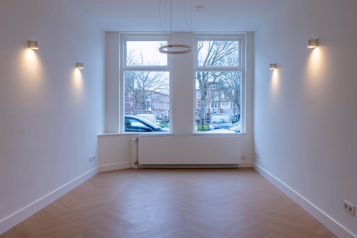 Foto 8 van Newtonplein 6