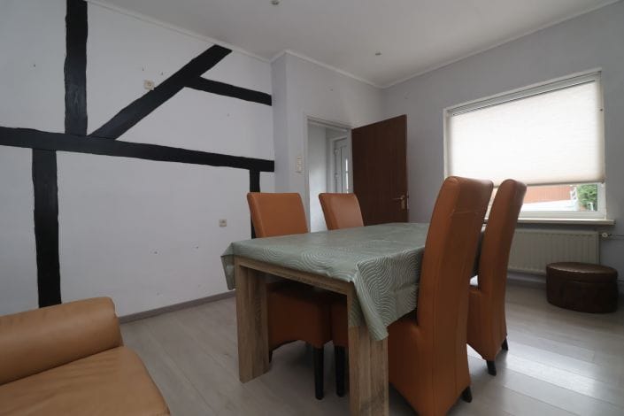 Photo 10 of Jan van Houtemstraat 4