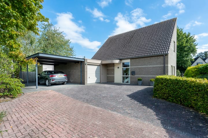 Photo 2 of De Garven 21