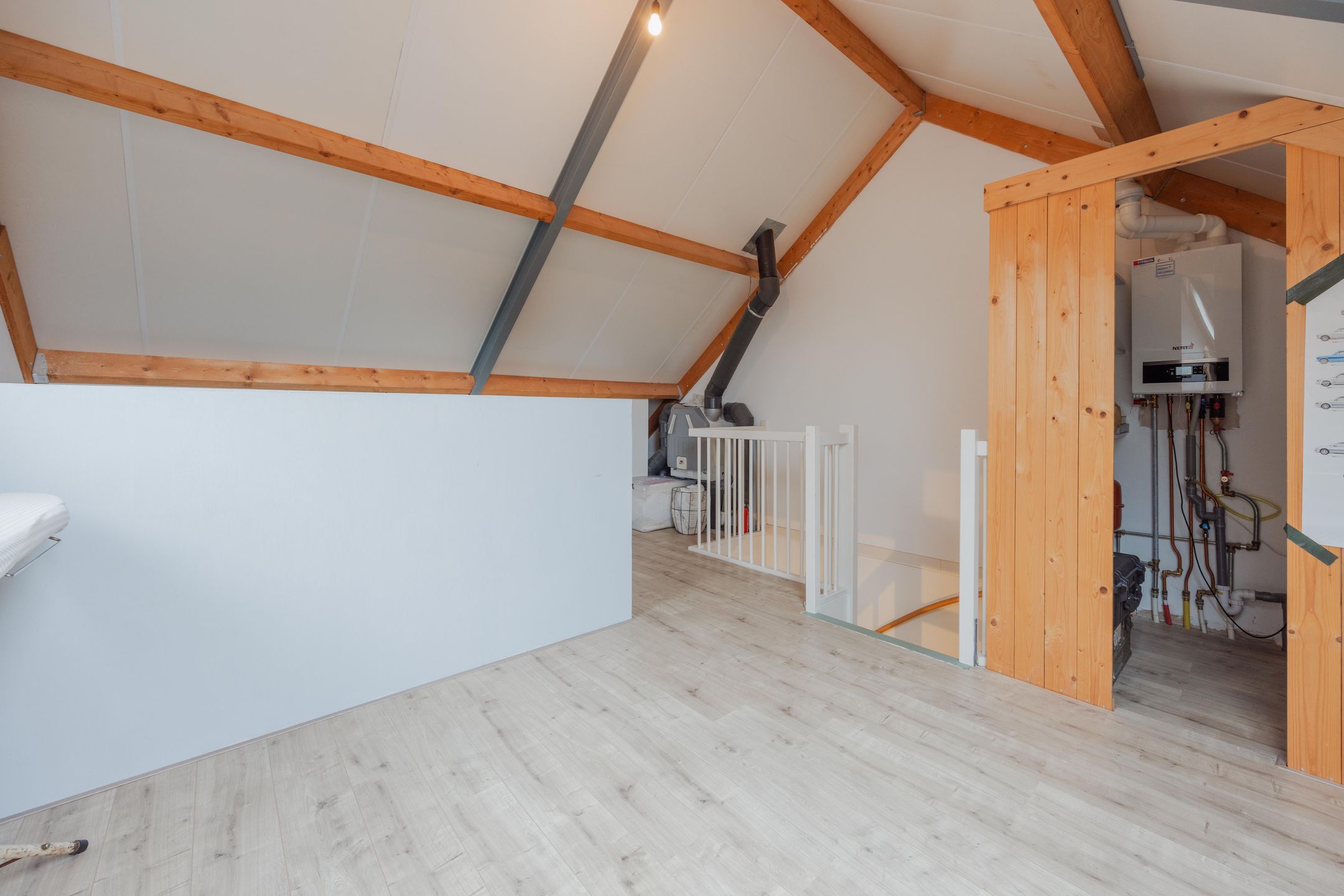 Foto 30 van Helmissenstraat 9