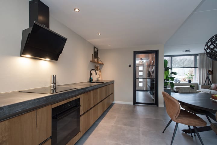 Foto 16 van Oderstraat 4