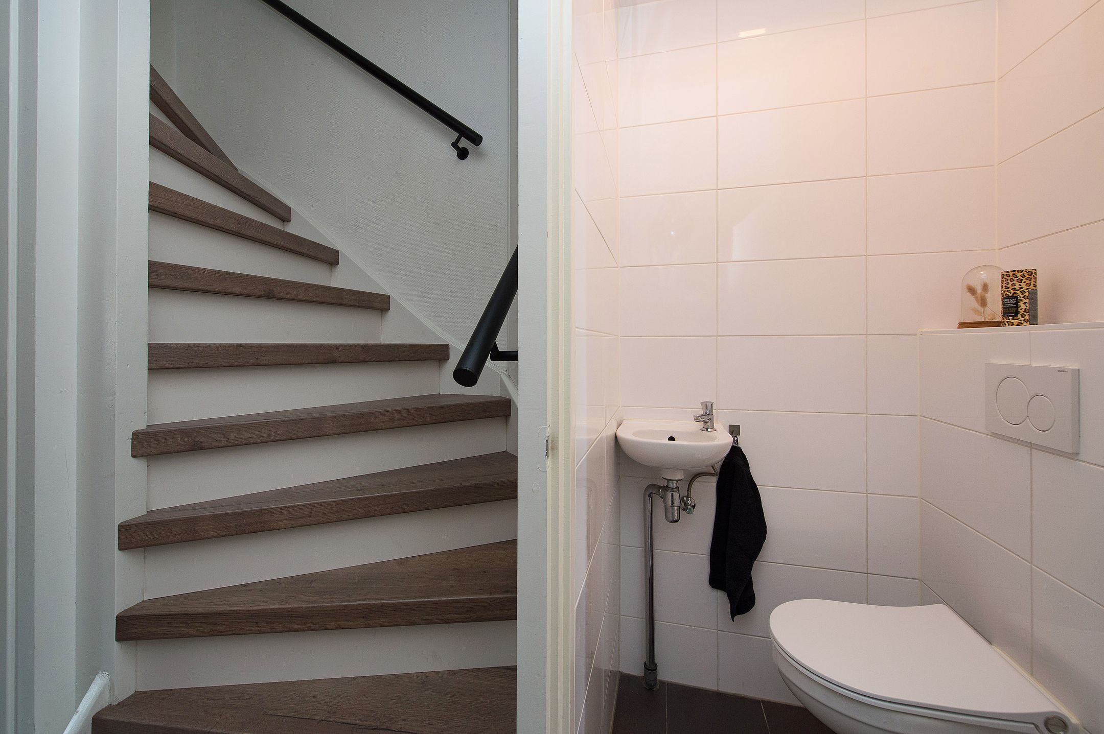 Photo 24 of Oderstraat 4