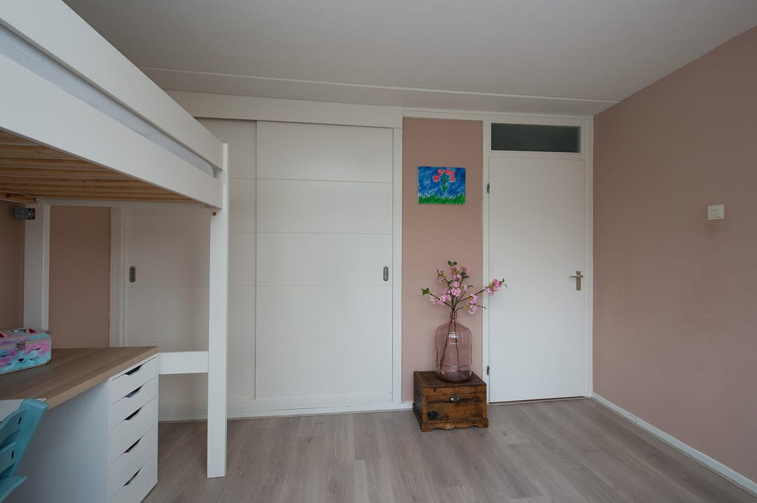 Photo 28 of Oderstraat 4