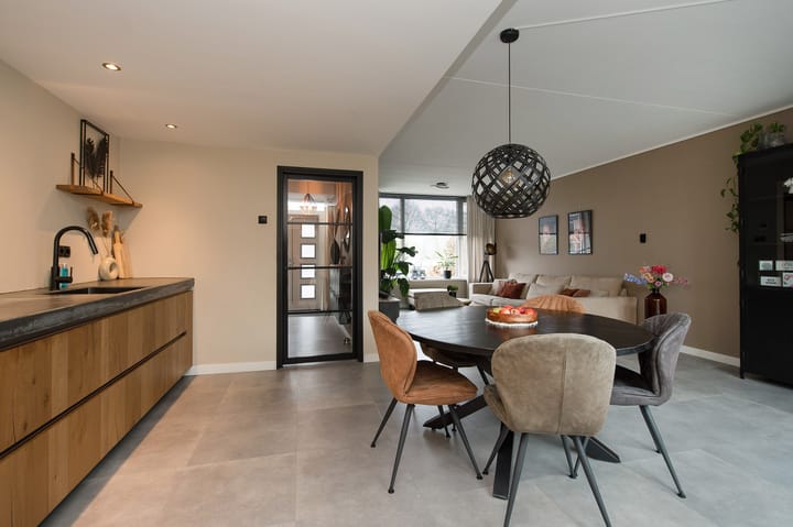 Foto 15 van Oderstraat 4