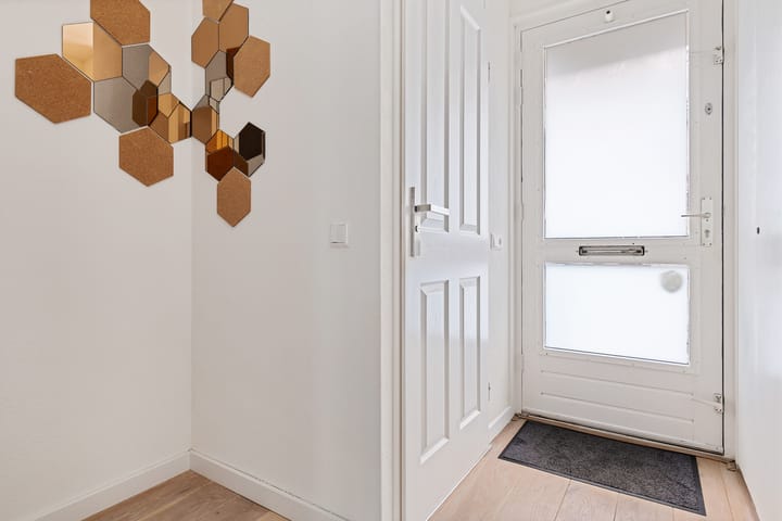 Foto 9 van Leeuwetand 77