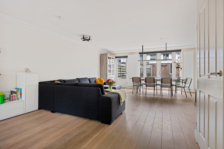 Foto 18 van Leeuwetand 77