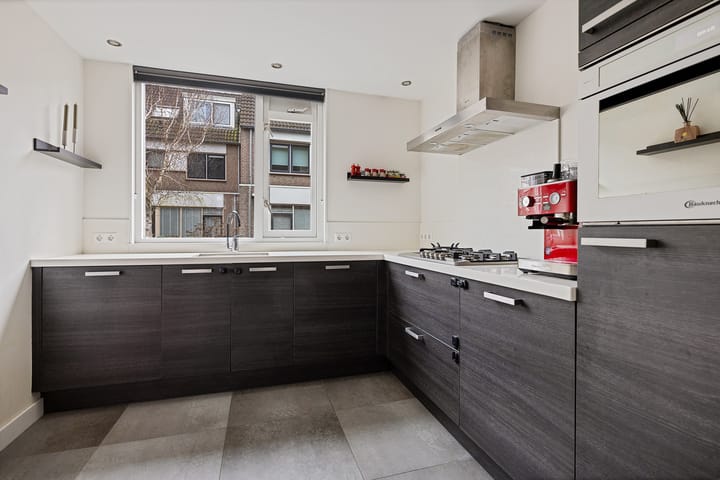 Foto 20 van Leeuwetand 77