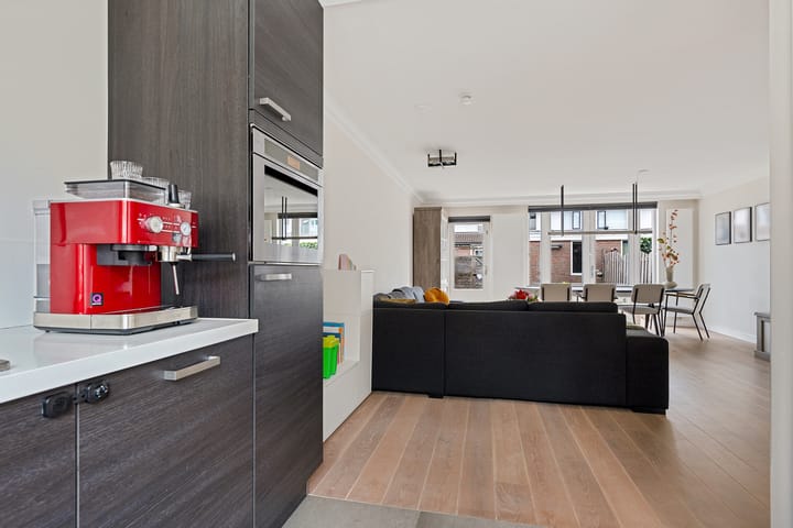 Foto 21 van Leeuwetand 77