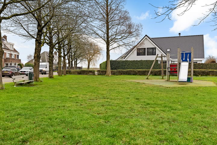 Foto 45 van Leeuwetand 77