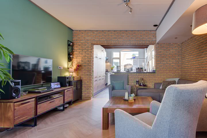 Foto 8 van Voorstraat 24