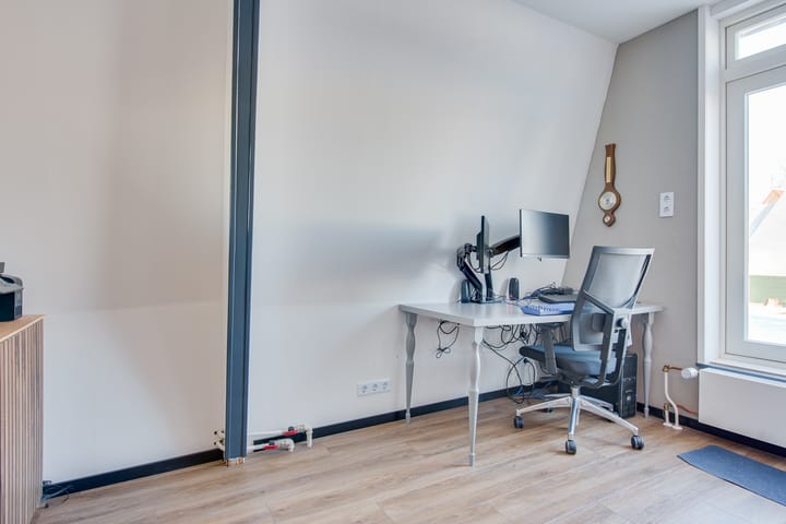 Foto 36 van Voorstraat 24