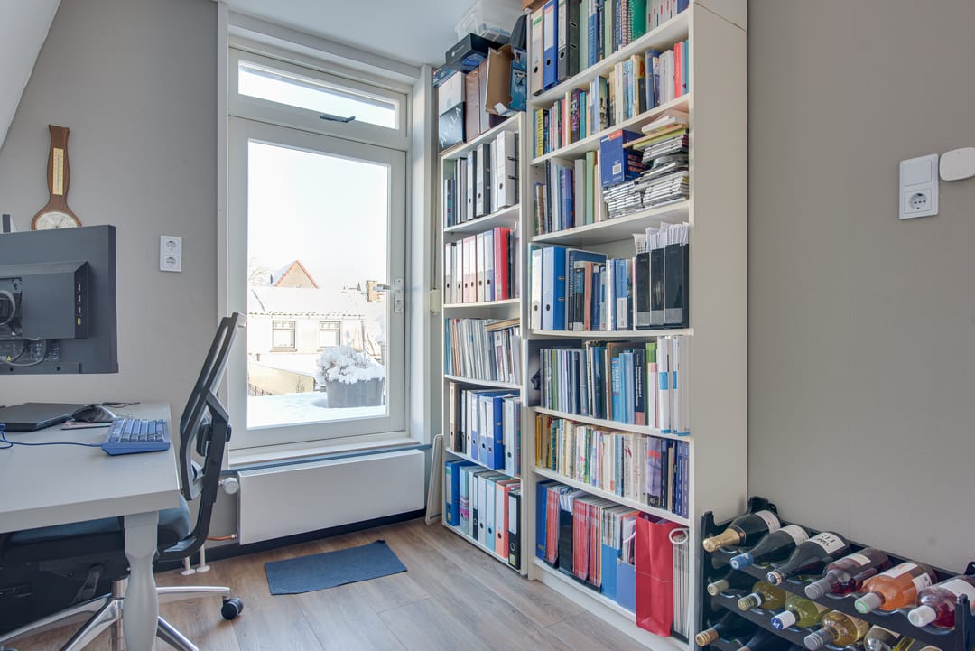 Photo 38 of Voorstraat 24