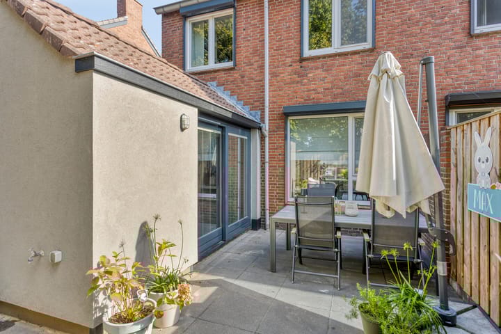 Foto 30 van Tuinstraat 12