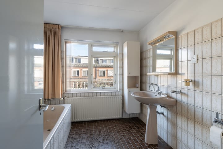 Foto 5 van Van Beethovenstraat 9