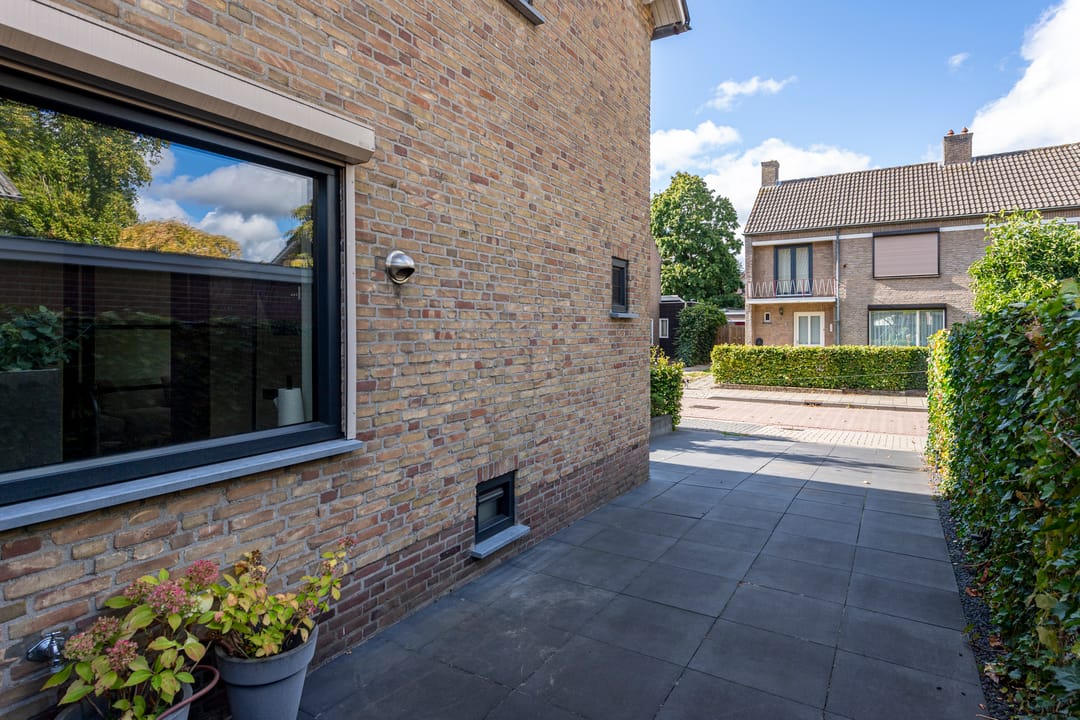 Foto 47 van Prinses Beatrixstraat 1