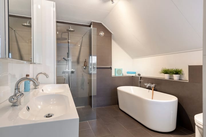 Photo 3 of I.G.J.van den Boschstraat 43