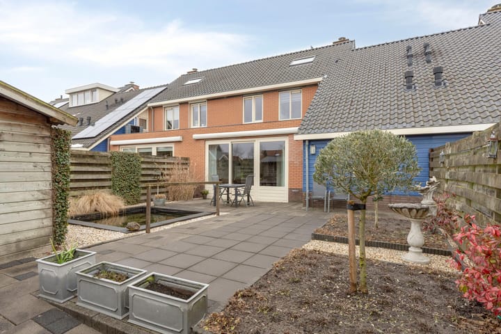 Photo 4 of I.G.J.van den Boschstraat 43