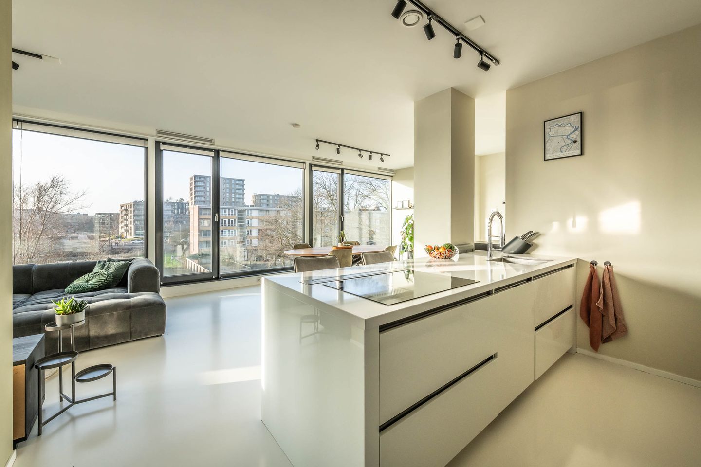 Photo 10 of Edward Jennerstraat 336-F