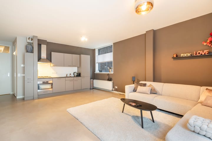 Foto 5 van Naarderstraat 33-B